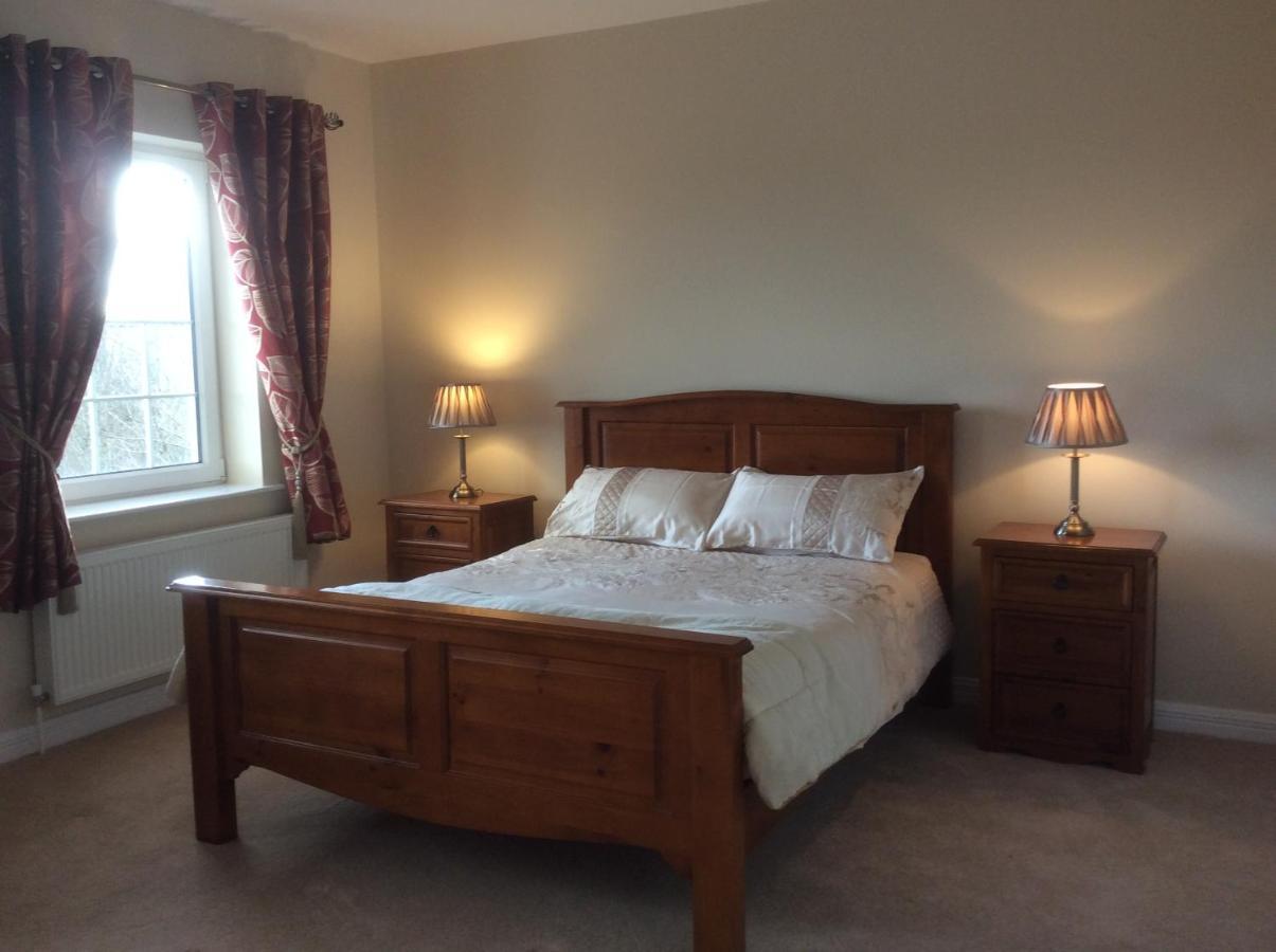 Seven Oaks B&B บัลลีโฮนิส ภายนอก รูปภาพ